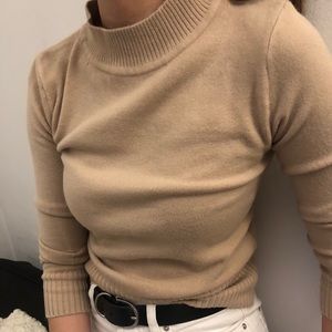 Vintage camel long sleeved sweater